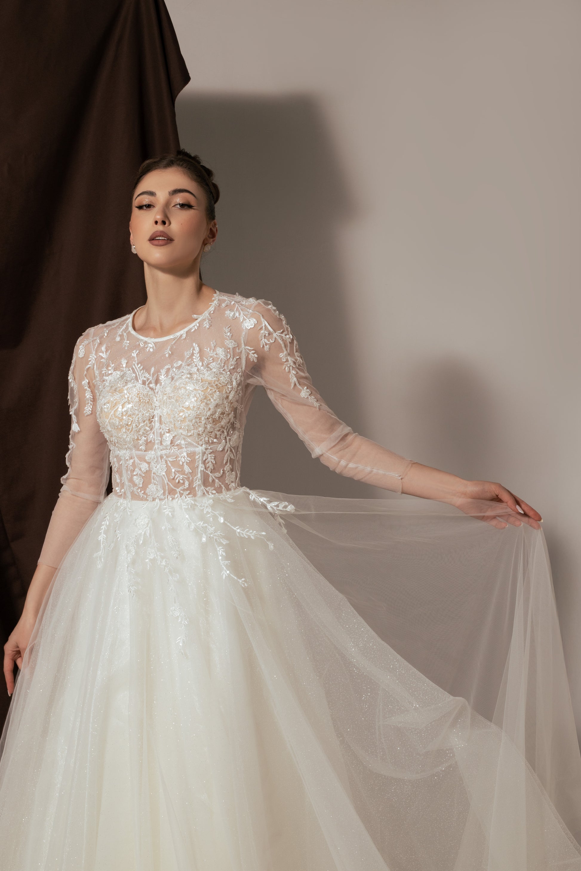 Официална рокля с тюлени ръкави, перфектен избор за принцеска булчинска рокля.