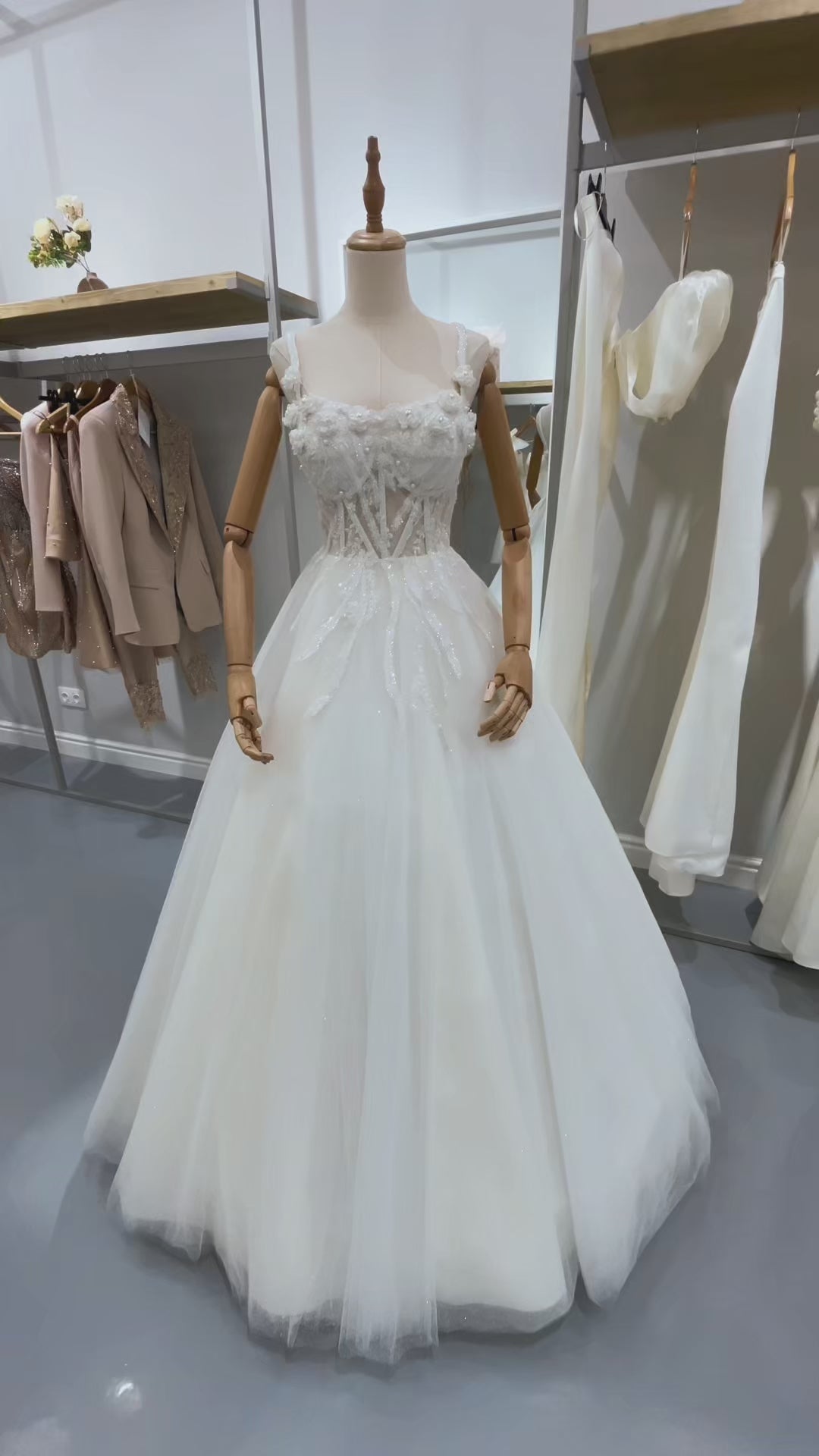 Булчинска рокля мечта за всяко момиче, което си представя така своята официална рокля.