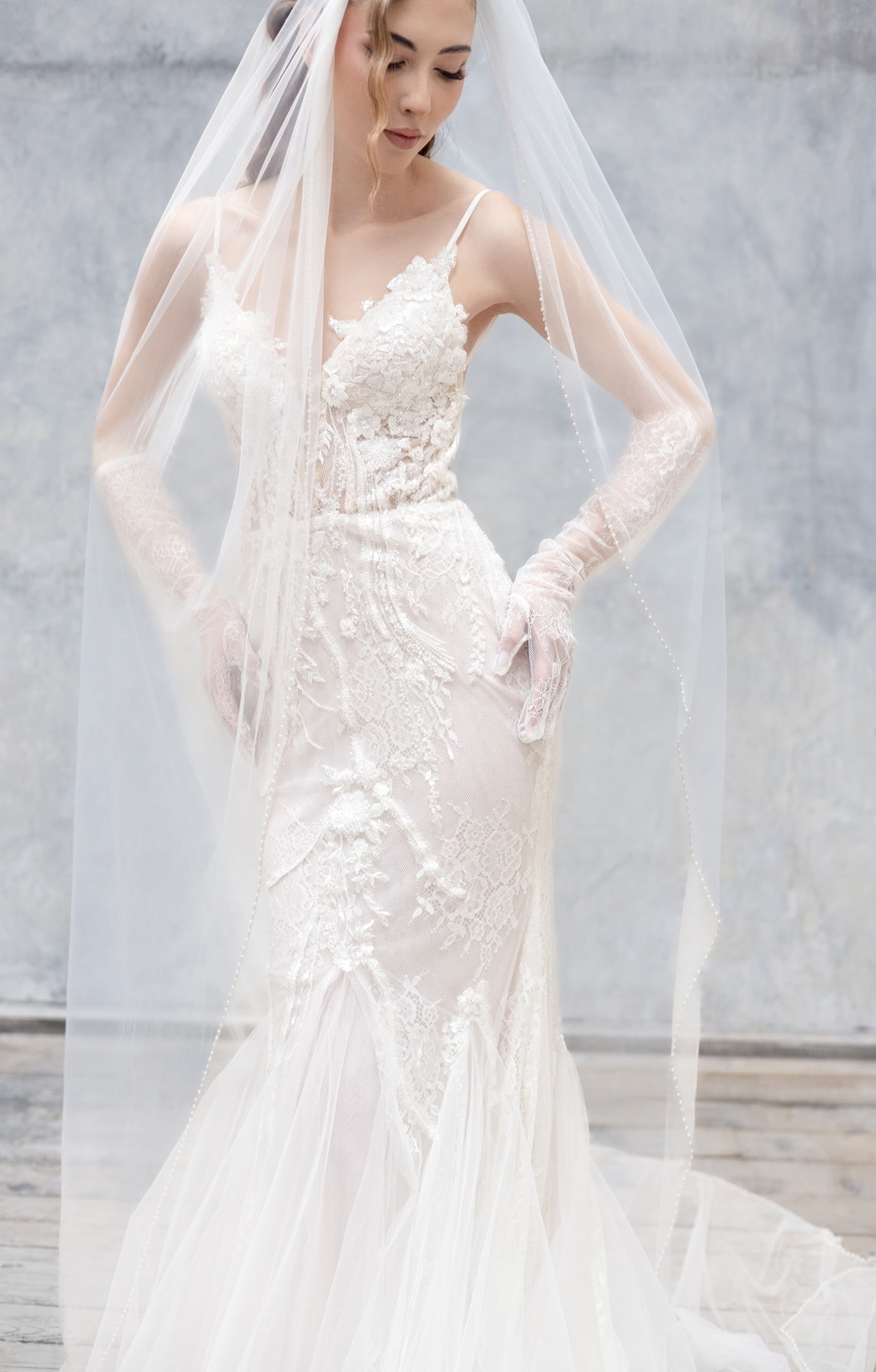 Caelina Булчинска Рокля