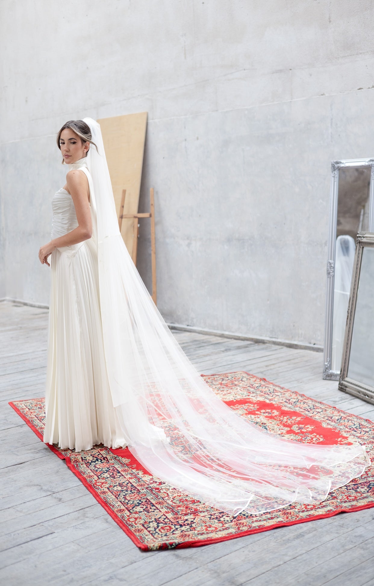 Melanie Doucer Булчинска Рокля