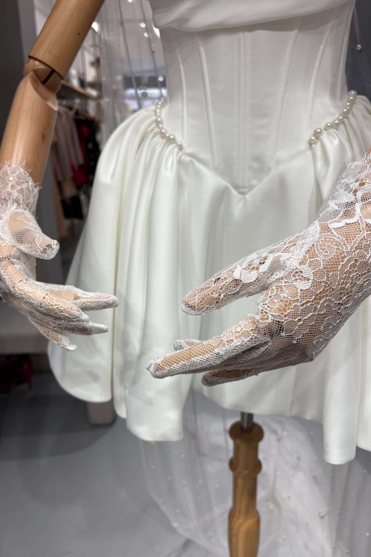 Madeliene Официални Булчински Ръкавици