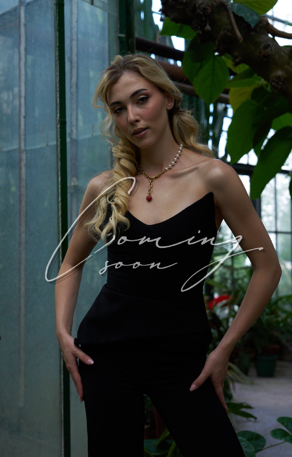 Livia Официален Корсет