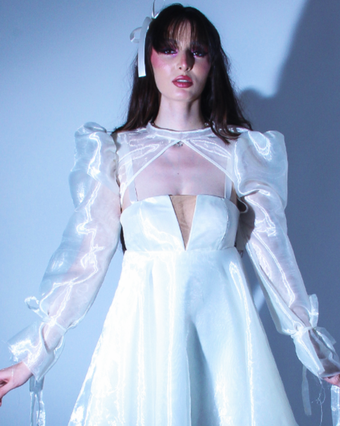 Болеро Lavina LIZA KAIN София. Официално болеро от бяла течна органза. Буфан ръкави с панделки.